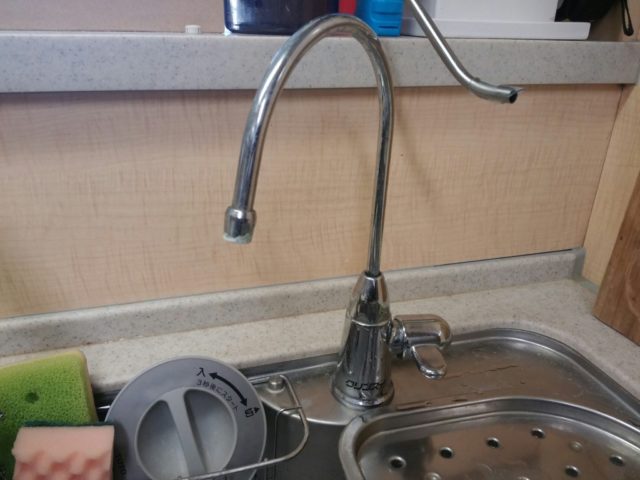キッチン浄水器水漏れ