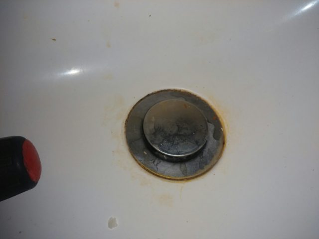 洗面所排水漏れの写真