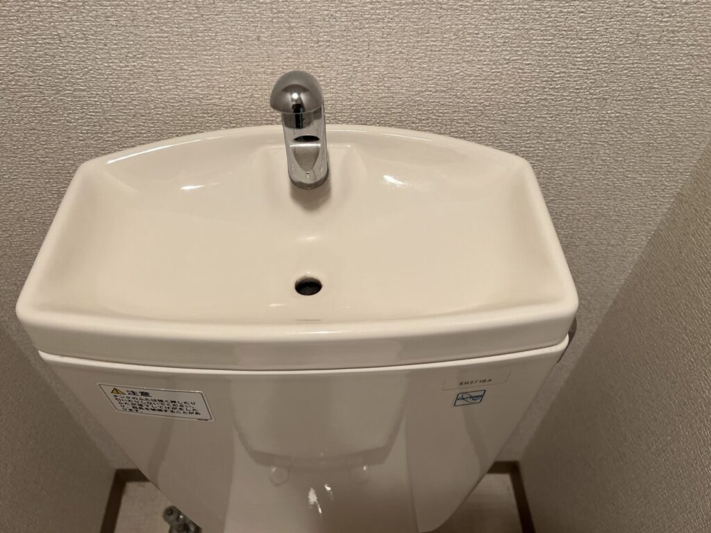 柏市トイレタンク水漏れ修理部品交換