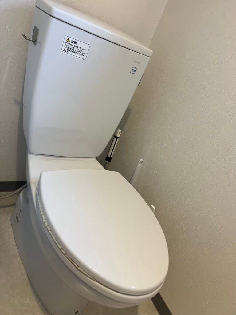 江戸川区トイレ水漏れ修理ボールタップ交換水漏れ
