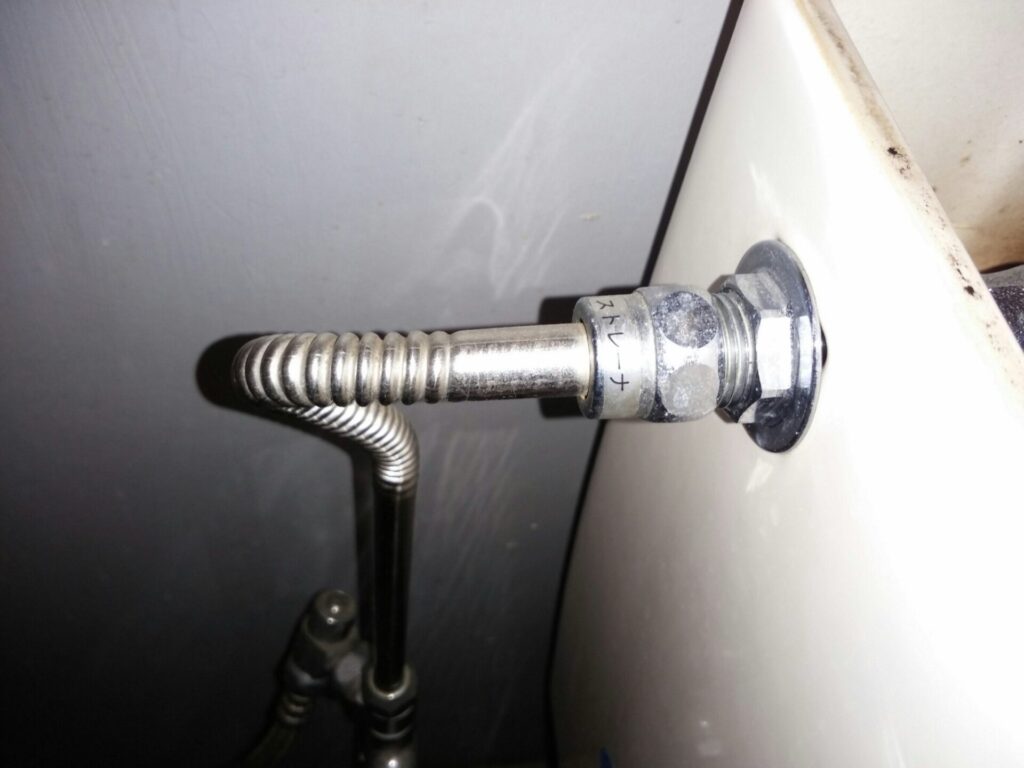 葛飾区トイレ水漏れ修理