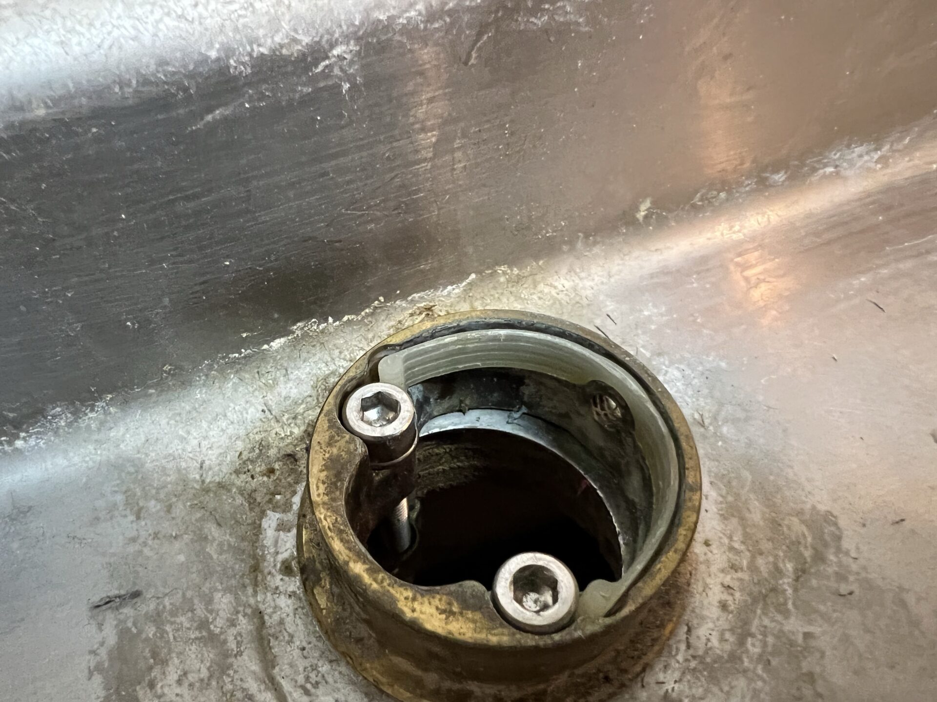 武蔵野市境南町キッチン水栓水漏れ修理
