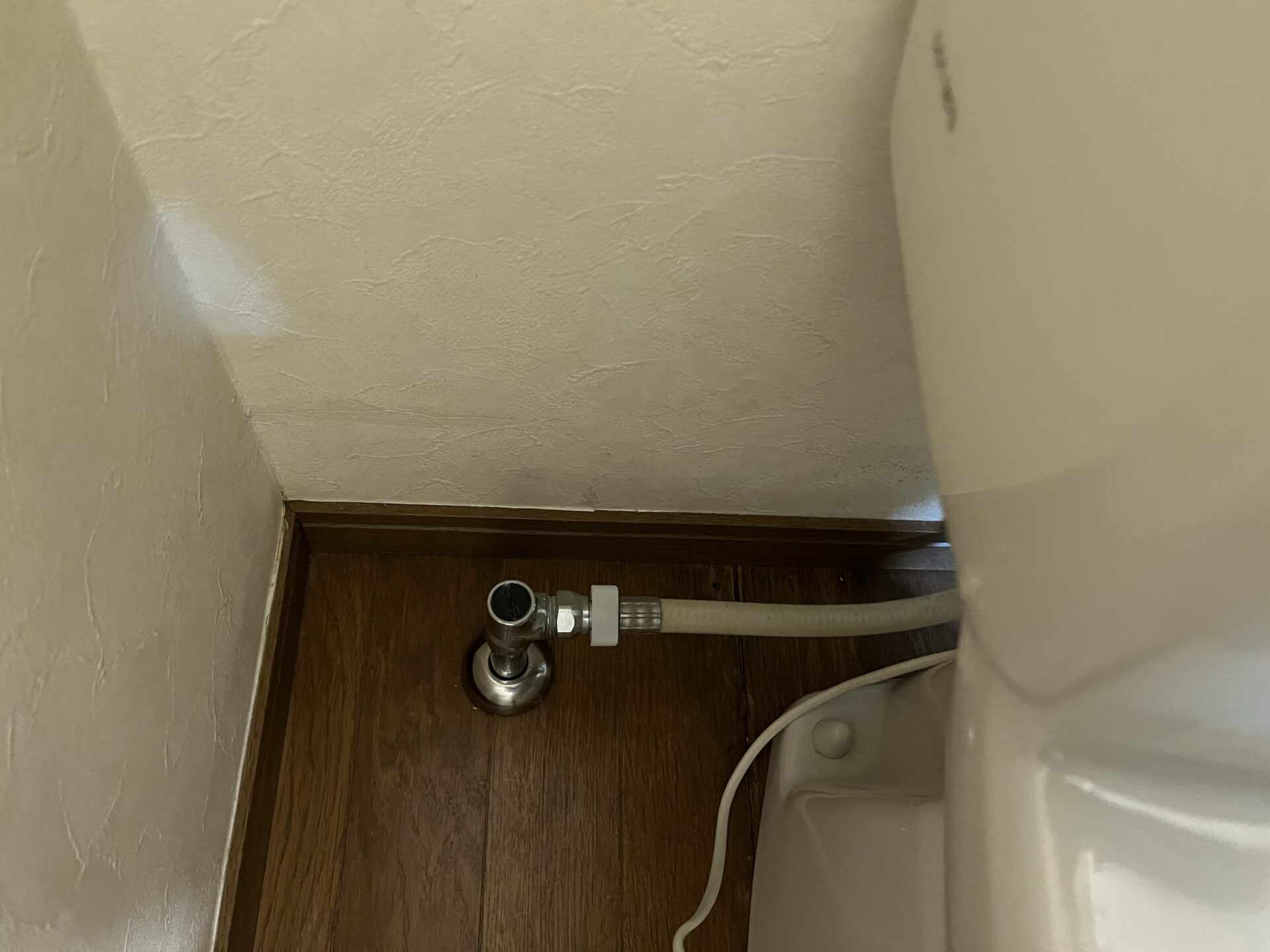 草加市稲荷トイレ水漏れ修理
