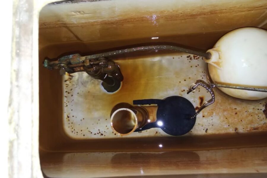トイレ水漏れ修理足立区本木・六木
