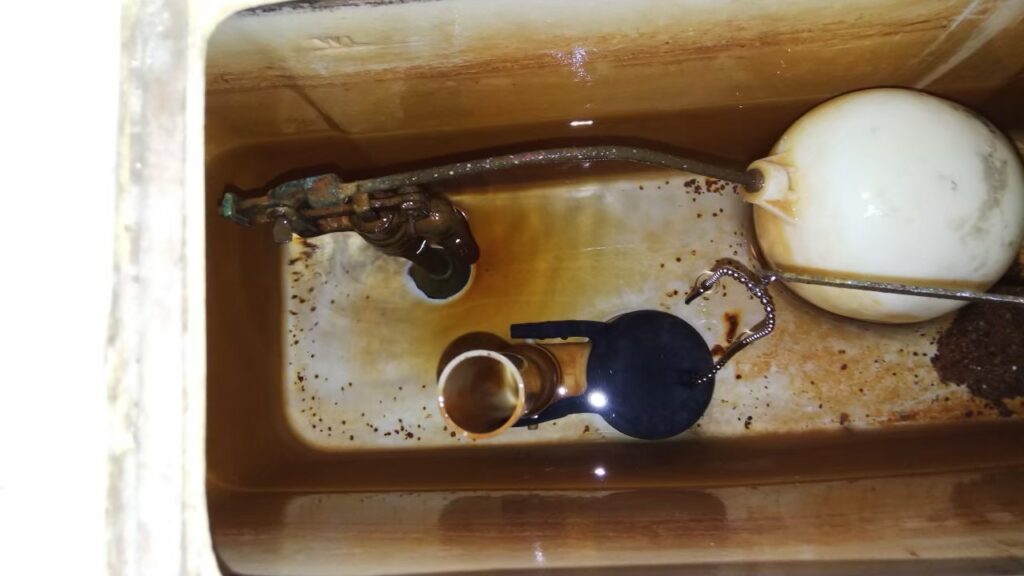トイレ修理足立区本木・六木