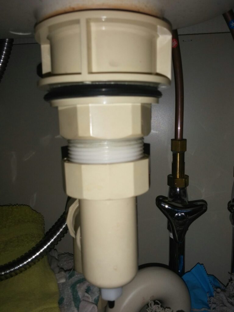 江東区 森下・門前仲町洗面所水漏れ修理