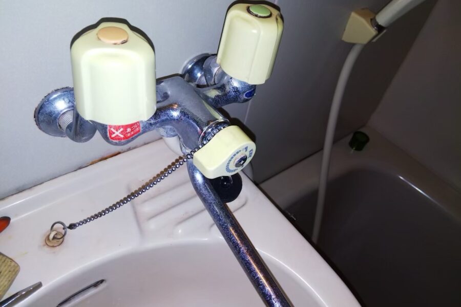 足立区水漏れ