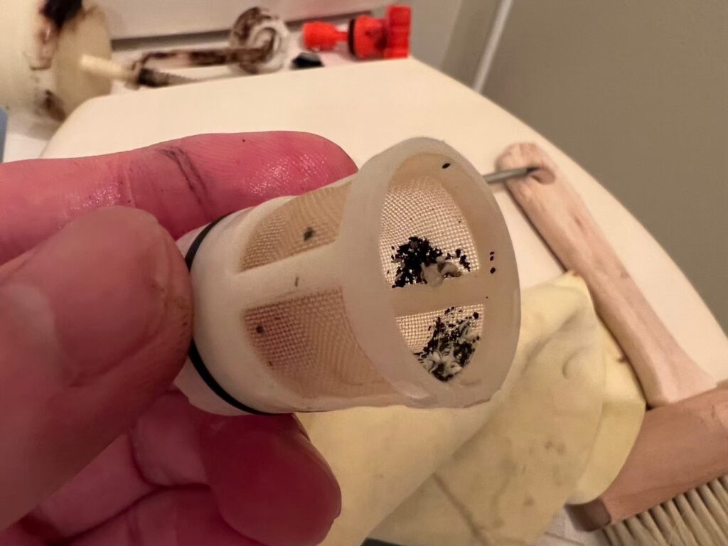 練馬区トイレ水漏れ修理​練馬区貫井・錦
