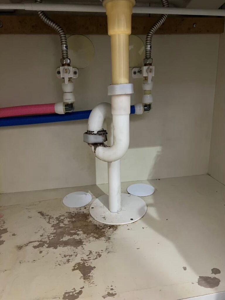 目黒区トラップ水漏れ