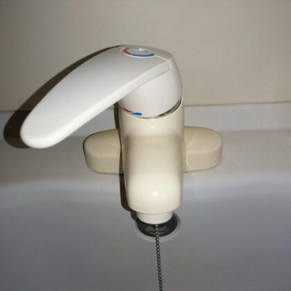 水漏れ修理​水道屋足立区千住柳町、千住龍田町