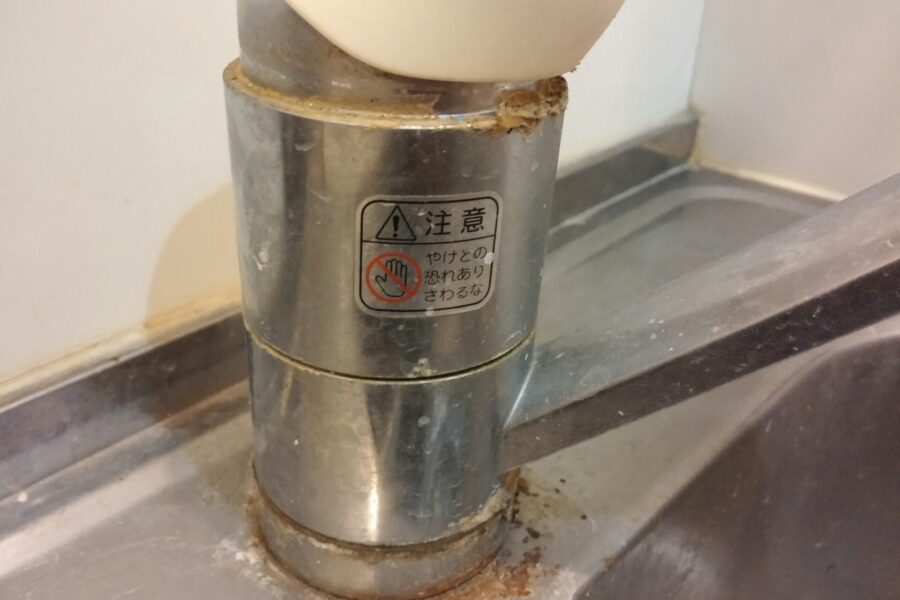 キッチン蛇口交換​水漏れ