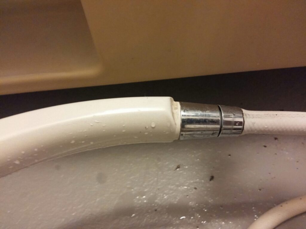 葛飾区青戸・鎌倉町水漏れ修理​