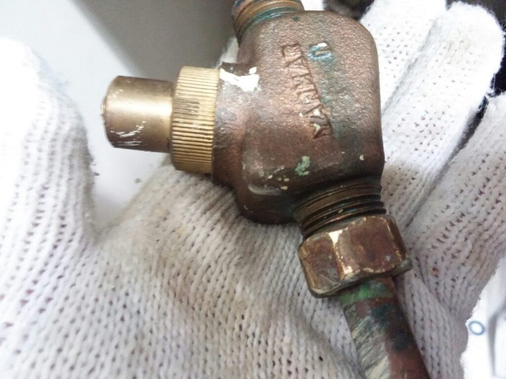 墨田区本所・緑水道屋