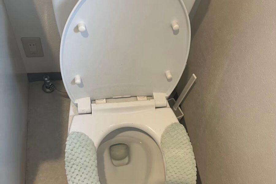 トイレ水漏れ修理​