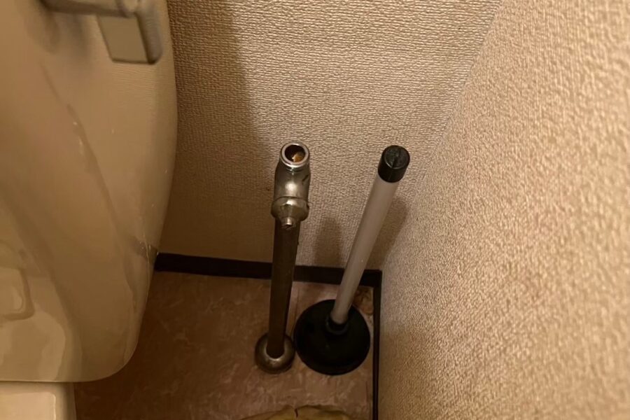 トイレ水漏れ水道屋葛飾区新小岩、白鳥