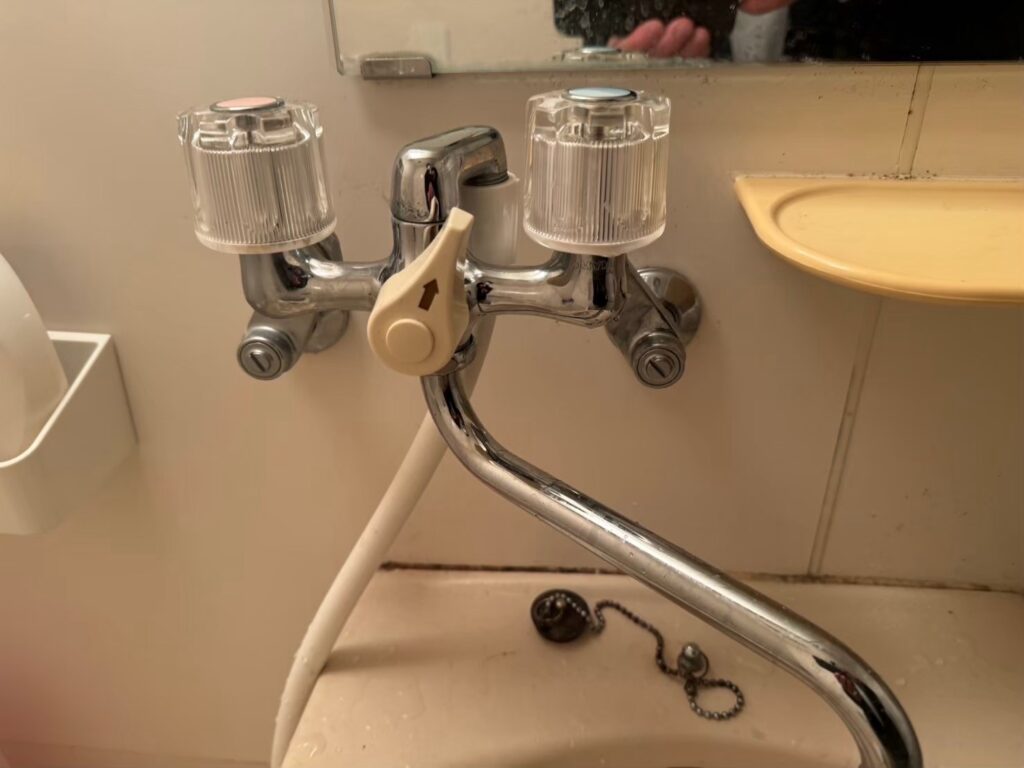 水漏れ蛇口流山市駒木台・小屋