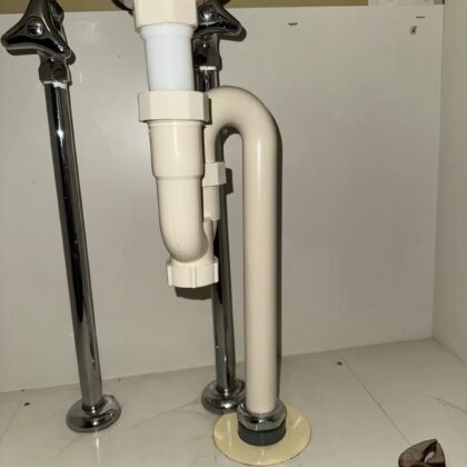 洗面水漏れ修理​豊島区西池袋、長崎