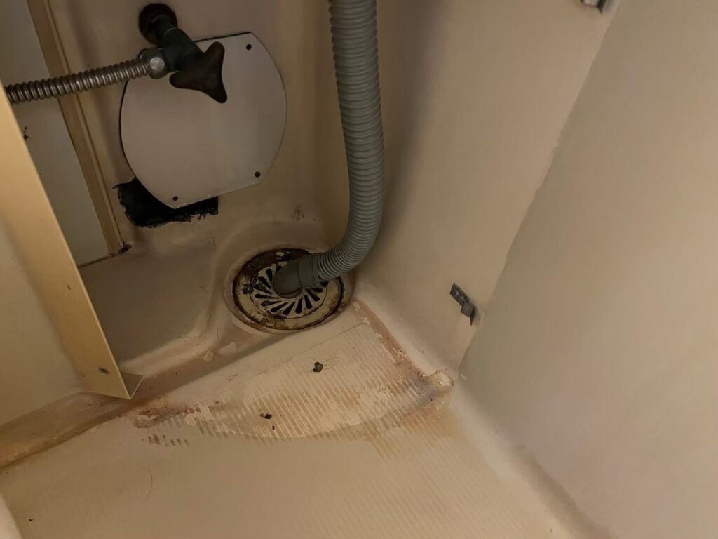 船橋市潮見町、芝山水道