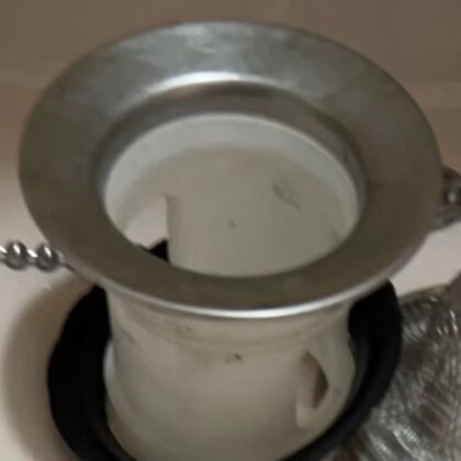 水漏れ修理​足立区西加平、西新井