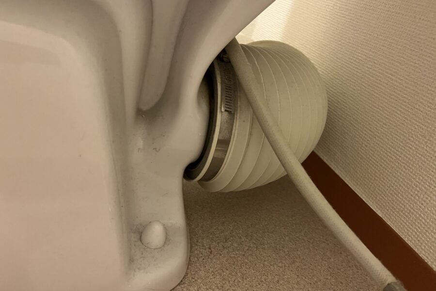トイレ水漏れ修理​