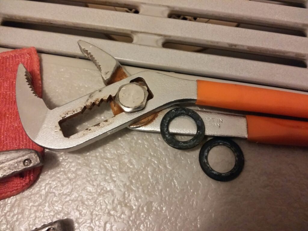 æ°Žéå±æäžŠåºåé¿äœã±è°·é§
ãæ°é«å寺é§
