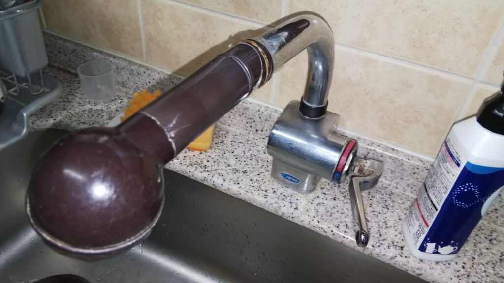 æ°Žéå±äžå€®åºæ±æ¥æ¬æ©ãå
«äžå 