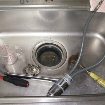 キッチン水漏れ修理の施工例（ミズモ水道）