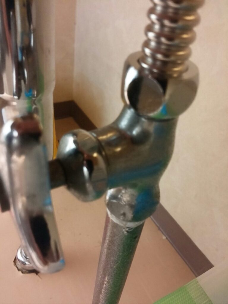 æ°Žéå±èå·åºååäœé§
ãäžã茪æ©é§