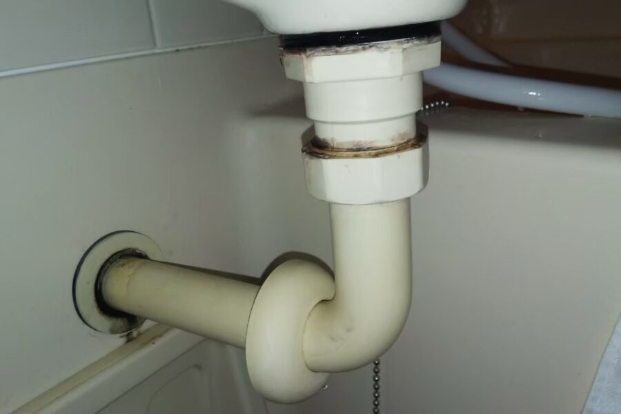 洗面所水漏れ修理の施工例（ミズモ水道）