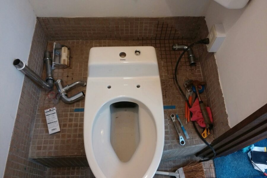 トイレ水漏れ修理​