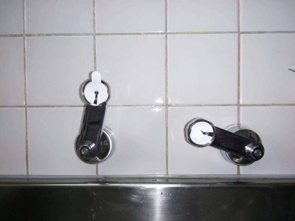 æ°Žéå±è食åºåãæšé§
ã京æç«ç³é§
