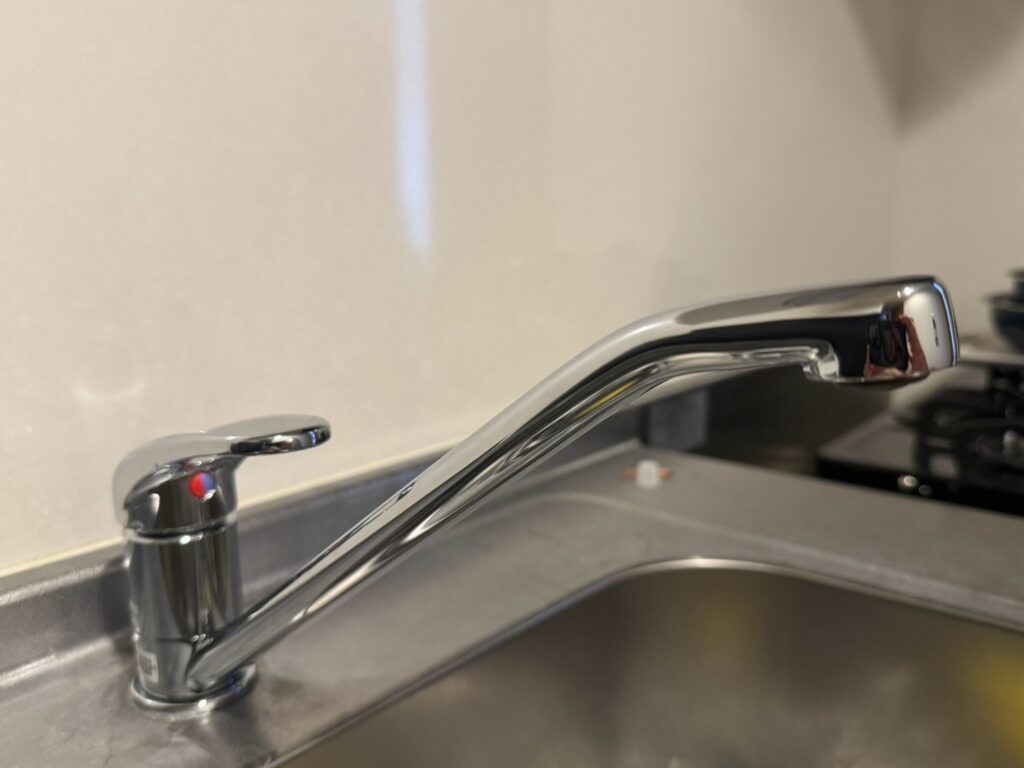 キッチン水漏れ修理の施工例(ミズモ水道)